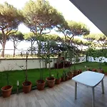 Bilocale Eur Grotta Perfetta 50mq Casa 32mq Sala Hobbies E 250mq Giardino Apartman