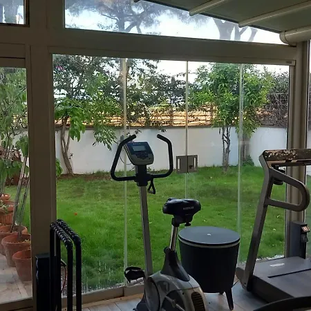 Bilocale Eur Grotta Perfetta 50mq Casa 32mq Sala Hobbies E 250mq Giardino