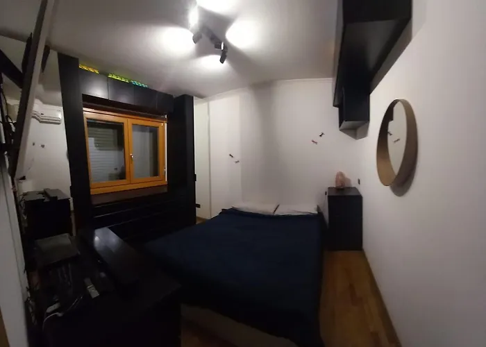 Bilocale Eur Grotta Perfetta 50mq Casa 32mq Sala Hobbies E 250mq Giardino Apartamento Roma